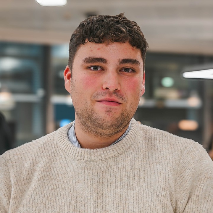 Make your future in data science and analytics<br/>
<img src="/storage/app/media/early-careers-2025/111277_Logo_MoveFwd_FutureMaker.png" alt="Sainsbury's MoveFWD Programme to Become a FutureMaker Logo" style="max-height: 44px; max-width: 100%;">